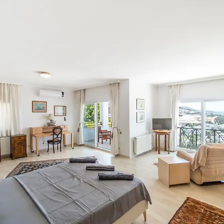 Casandra Private Pool Villa *